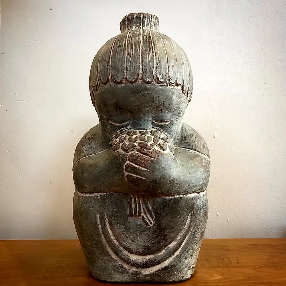 Isabel Bloom cement sculpture